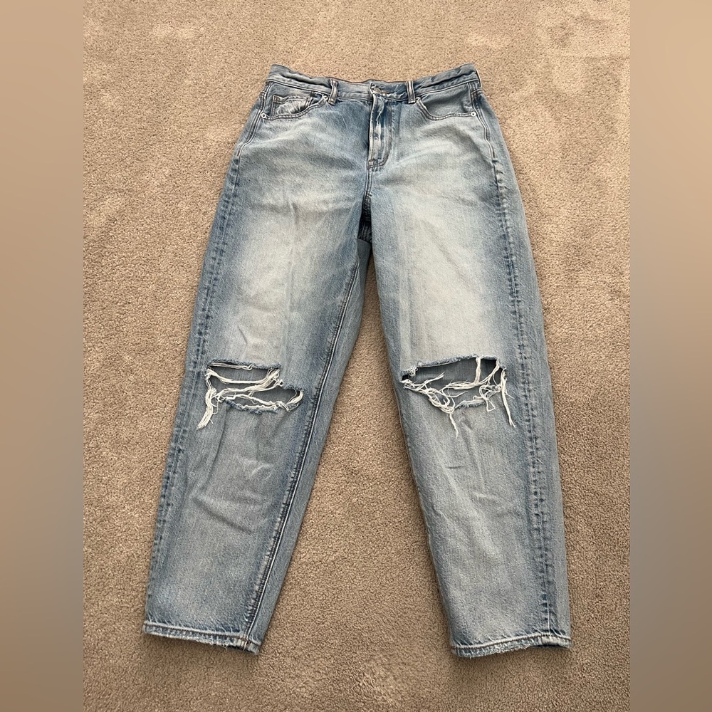 American Eagle Outfitters Light Blue Denim Jeans